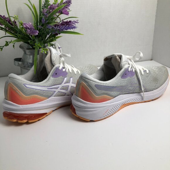 The Women's Asics 9 athletic running sneakers - Picture 4 of 7